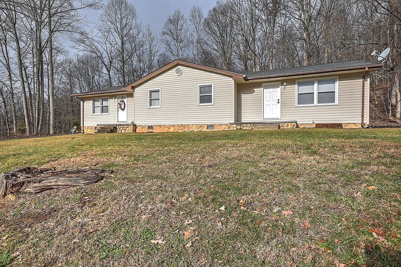 215 Haywood Dr #2 - Photo 2 of 31