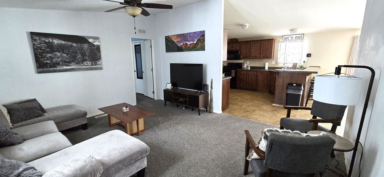 2704 Daybreak Ct - Photo 2 of 15