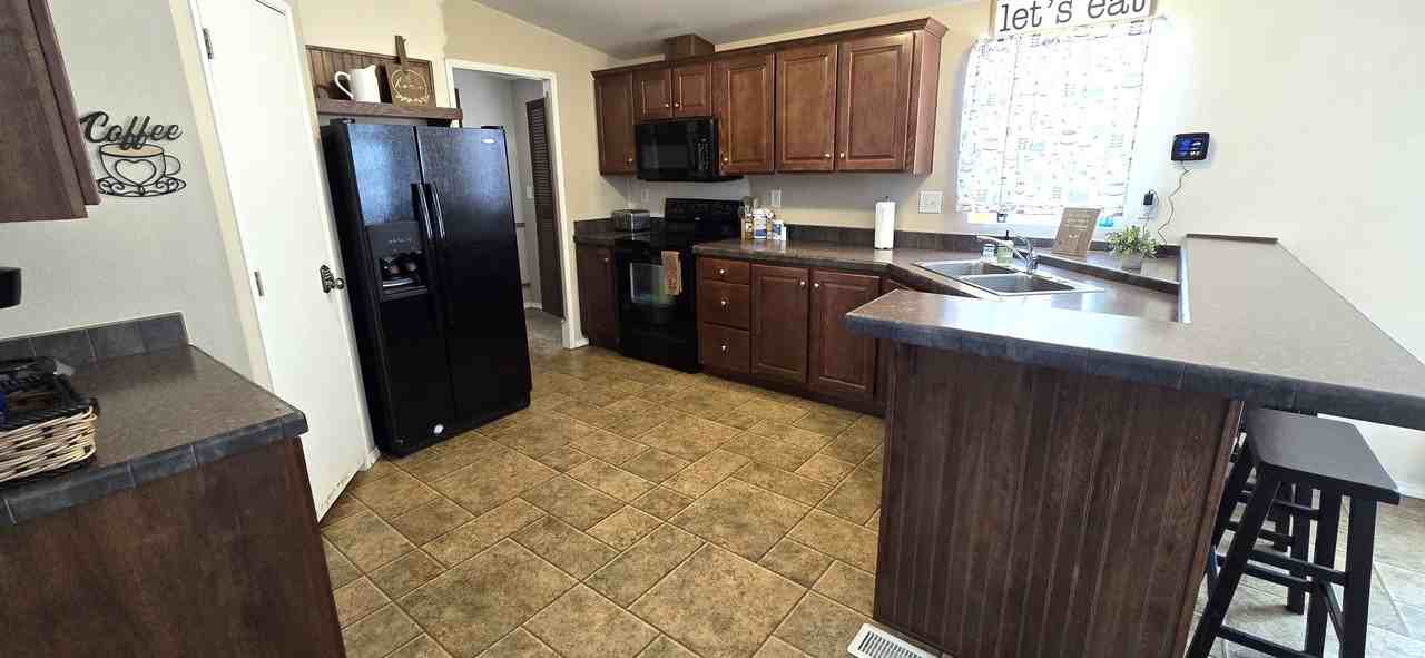 2704 Daybreak Ct - Photo 6 of 15