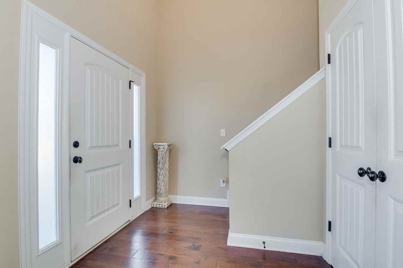 139 Beallwood Dr - Photo 5 of 38