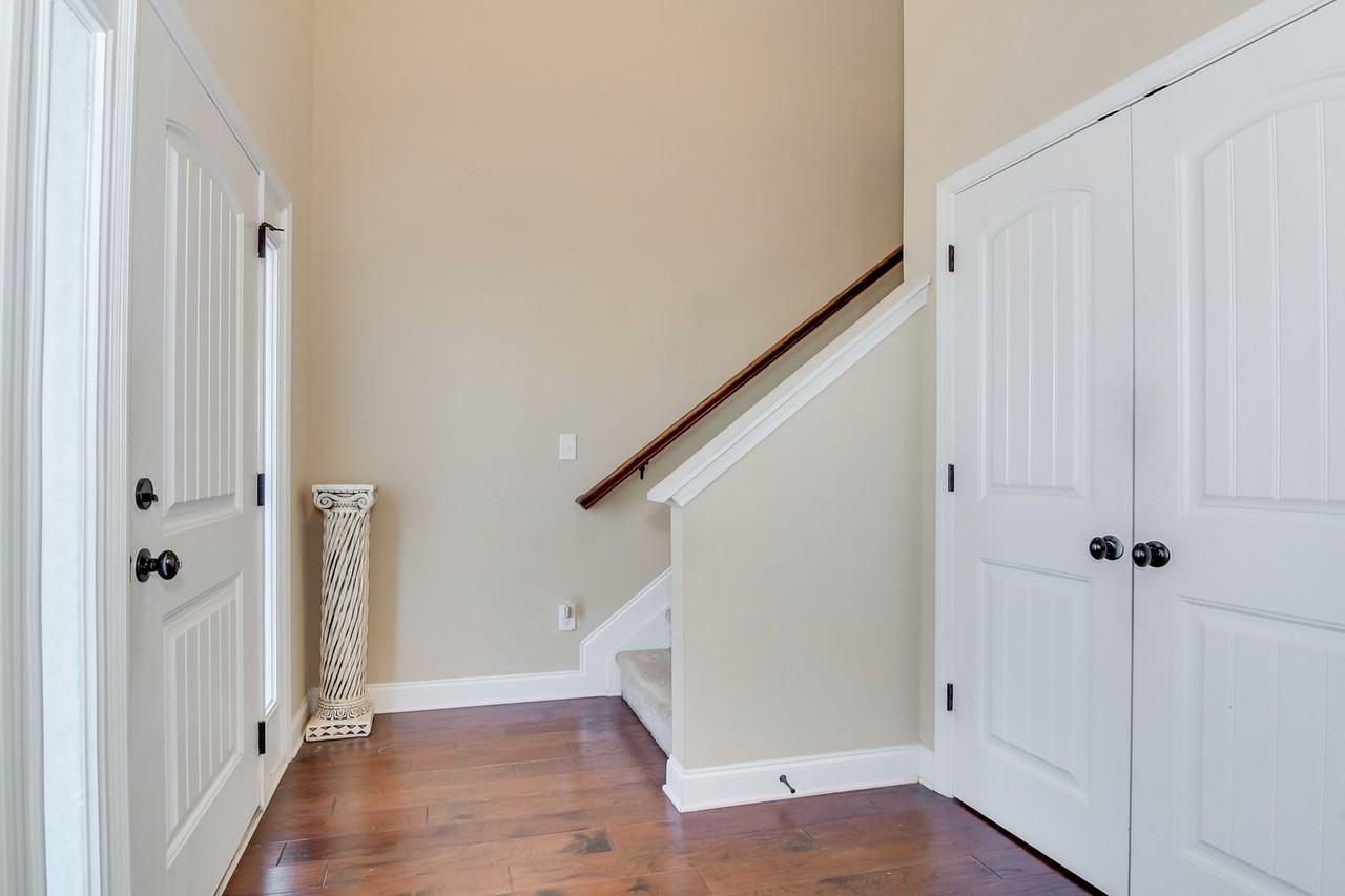 139 Beallwood Dr - Photo 6 of 38