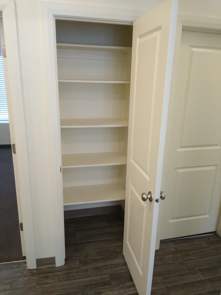 354 N 300 W - Photo 2 of 50