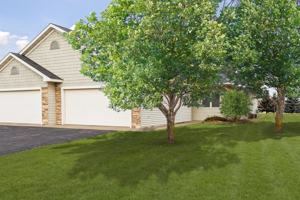 featured image of 337 Williamsburg Place