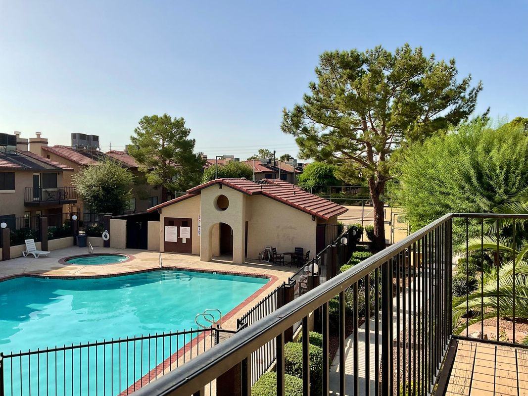 3996 Tirana Way - Photo 4 of 11