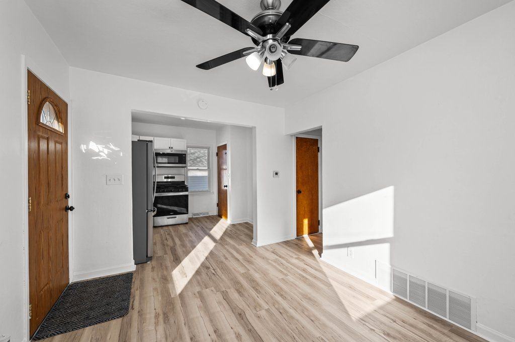 717 Ten Plus St - Photo 2 of 17