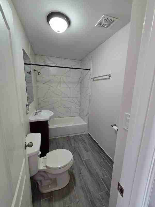 104 E Roosevelt Ave - Photo 3 of 4