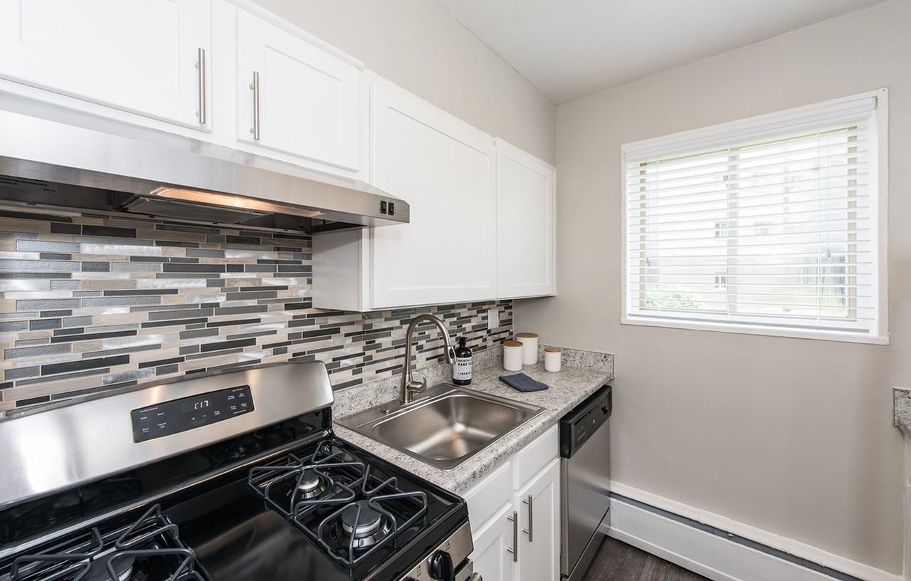 The Gallery on New Hampshire - Photo 5 of 19