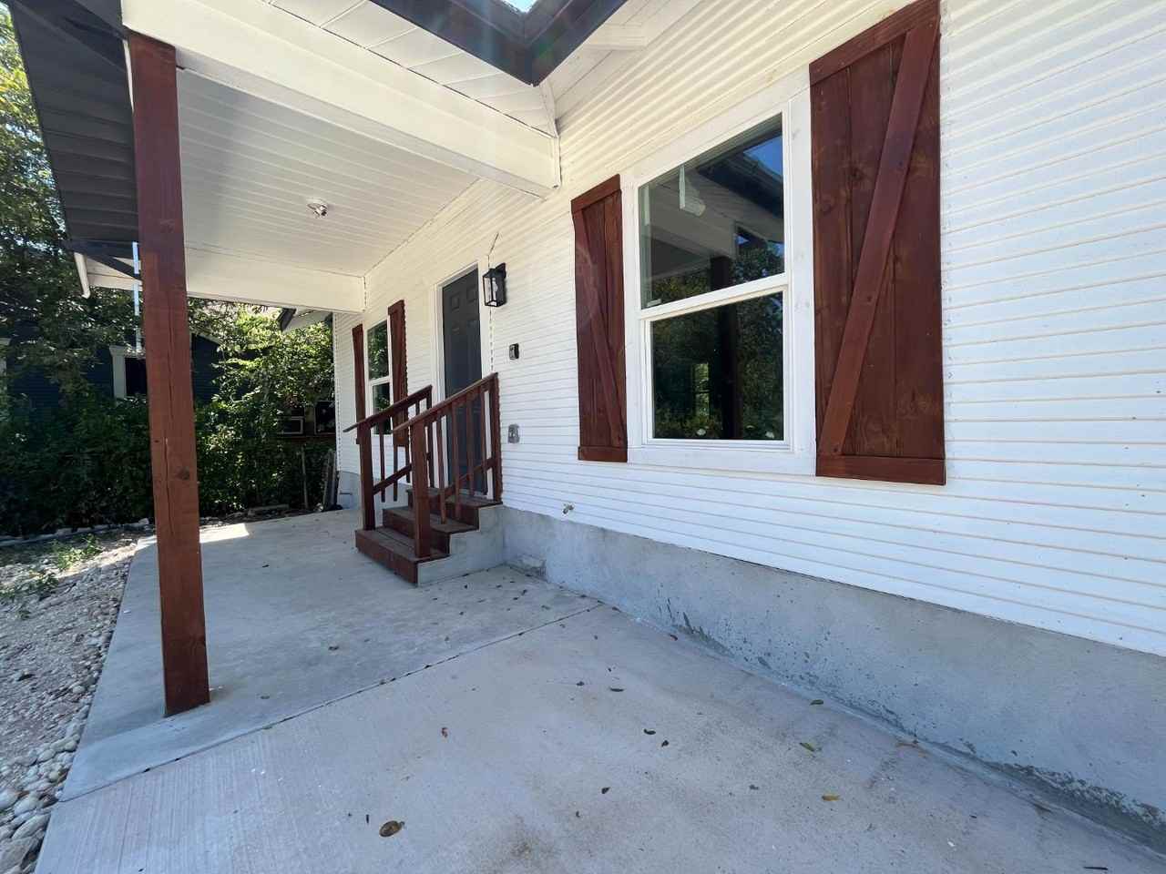 146 Isabel St - Photo 4 of 11