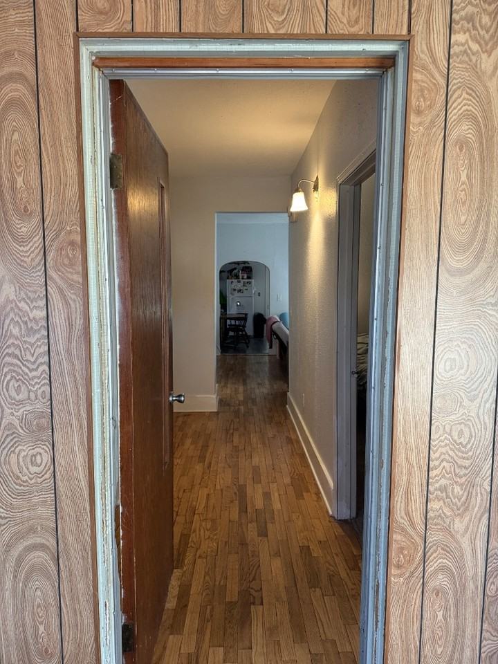 526 Liberty ST - Photo 2 of 20