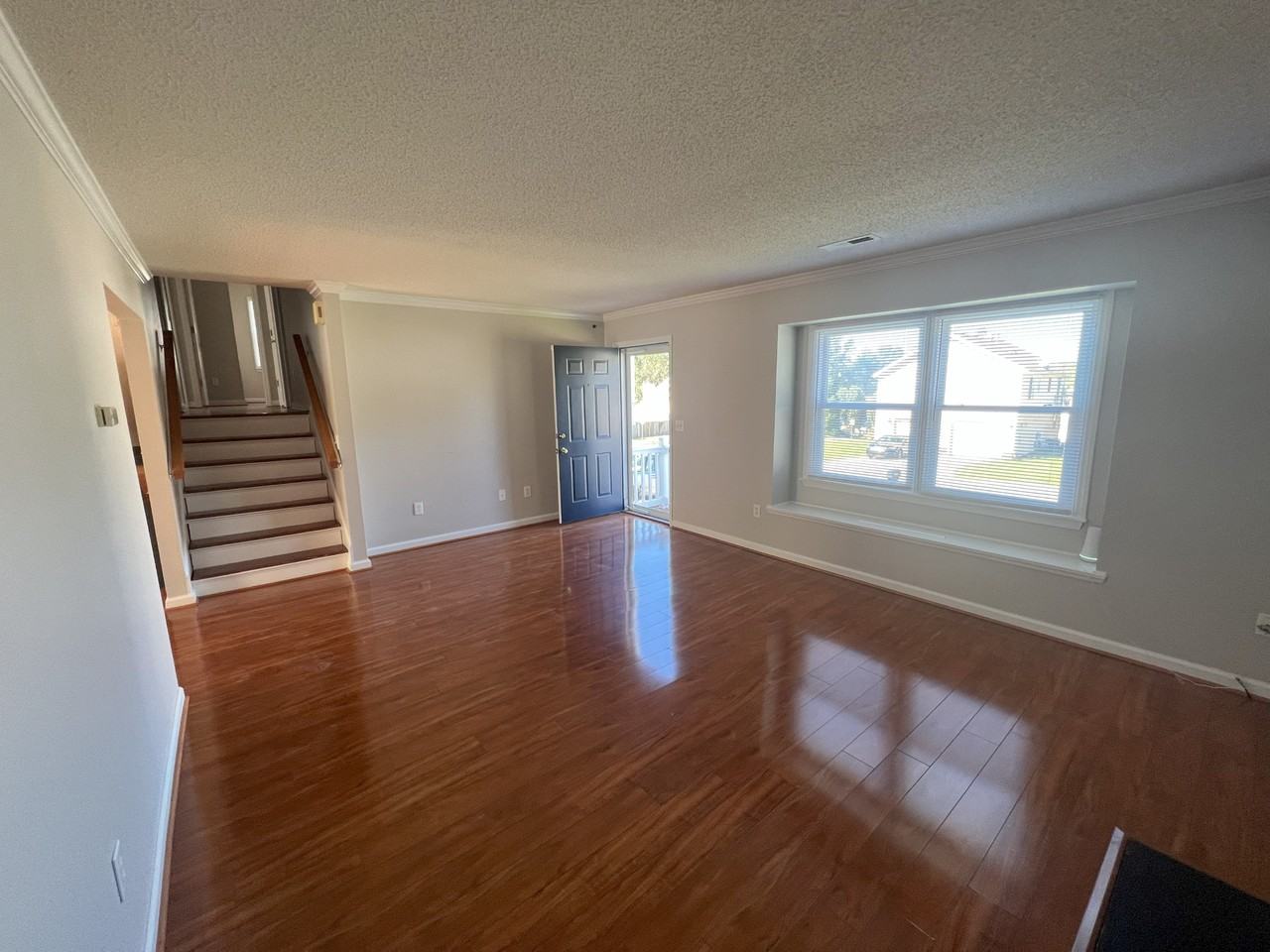 1016 Glenmont Rd #NA - Photo 2 of 13