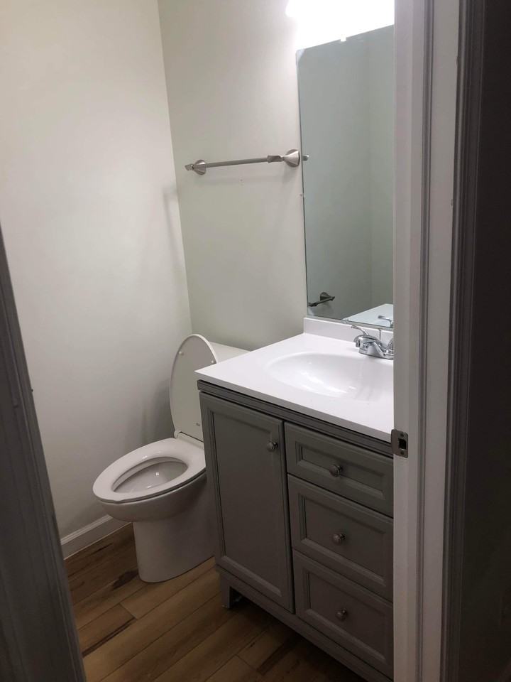 11793 Beechwood St - Photo 3 of 4