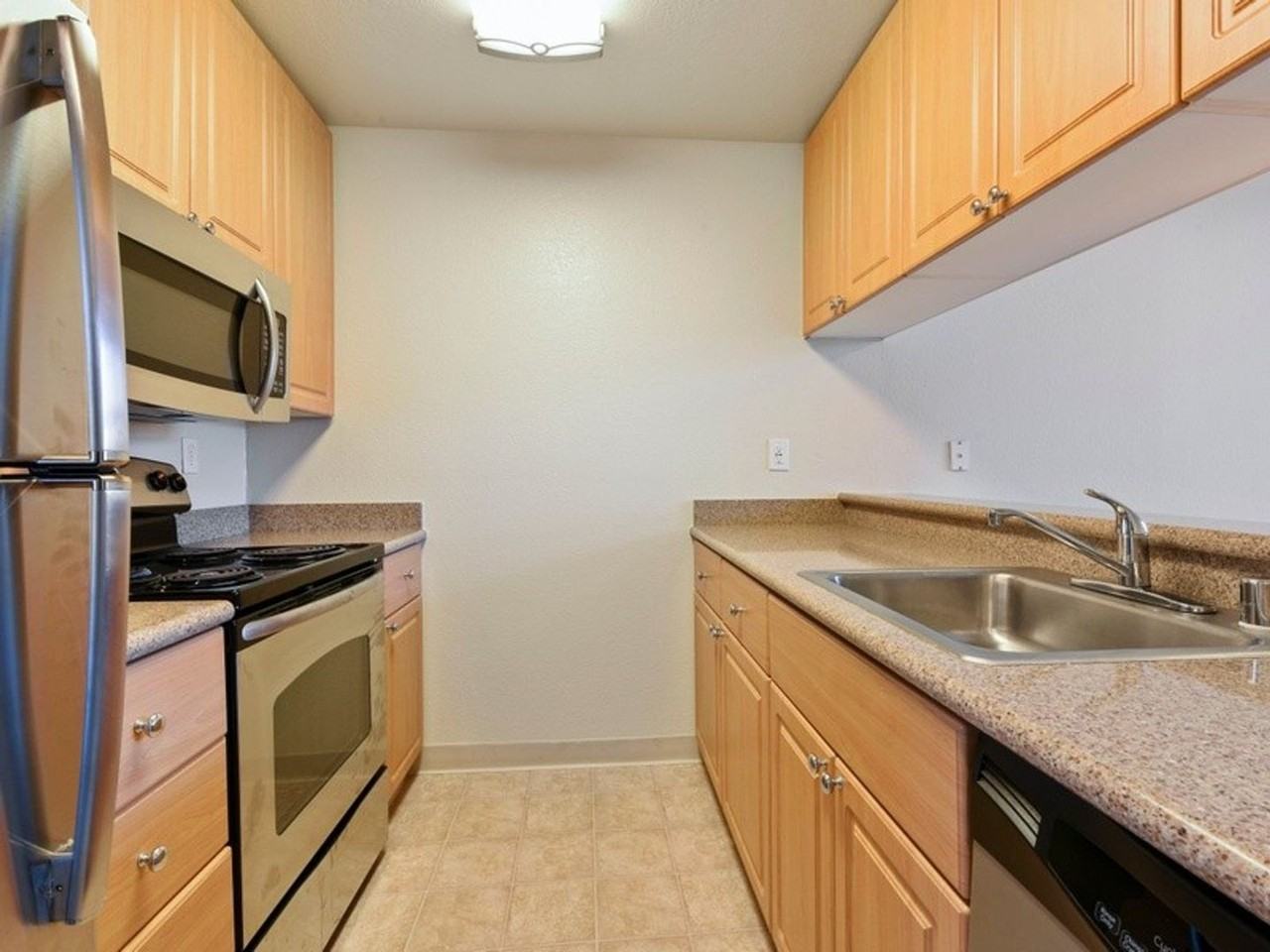 1357 CREEKSIDE DRIVE - Photo 6 of 15