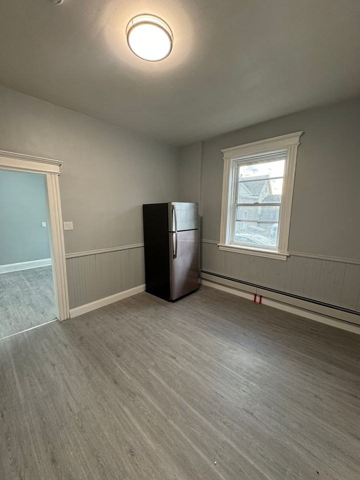 1874 Barnum Ave - Photo 2 of 10