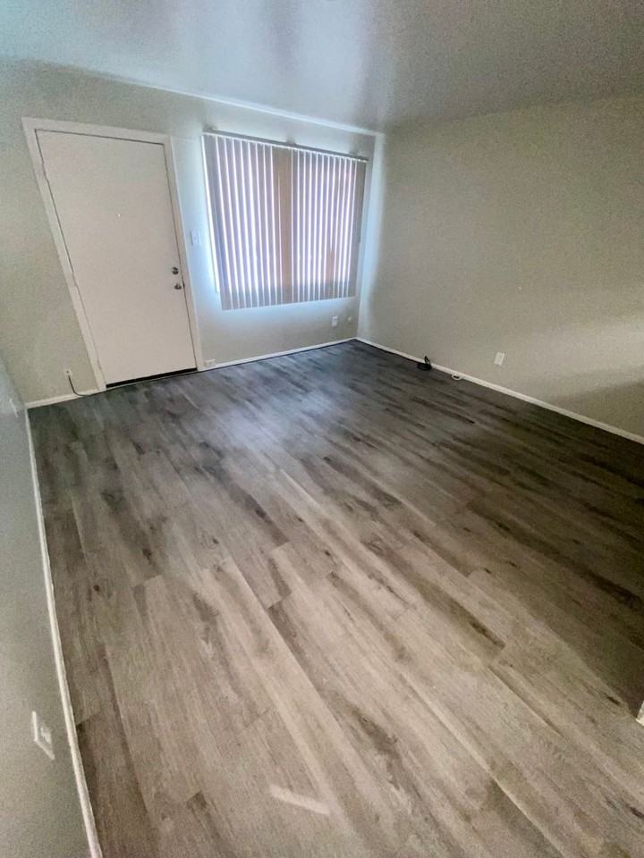 The Citadel Apartments - Photo 3 of 10