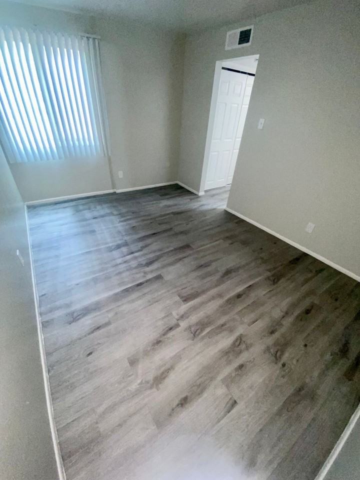 The Citadel Apartments - Photo 7 of 10