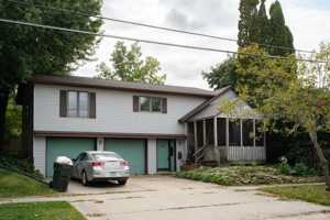 featured image of 410 W 22nd St