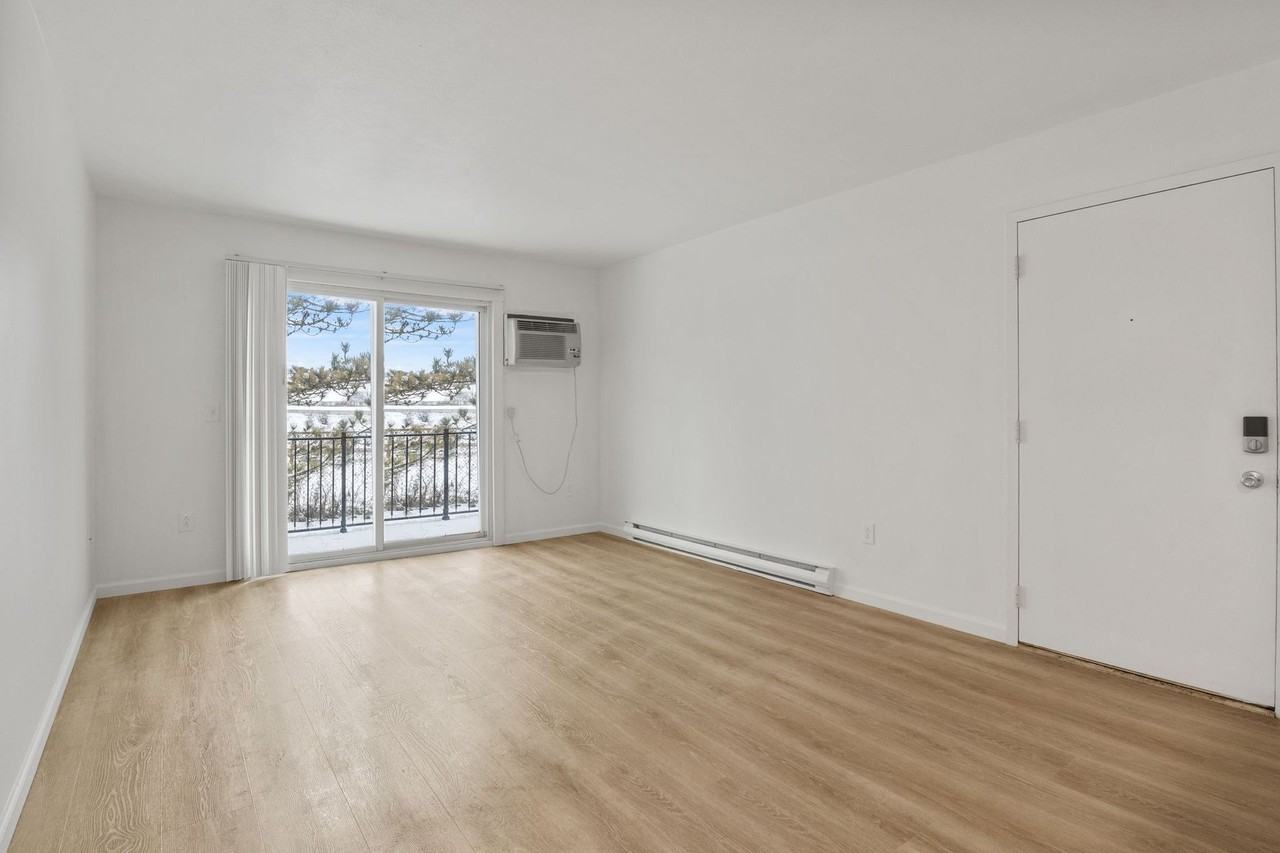 Gemini Estate - Photo 5 of 12