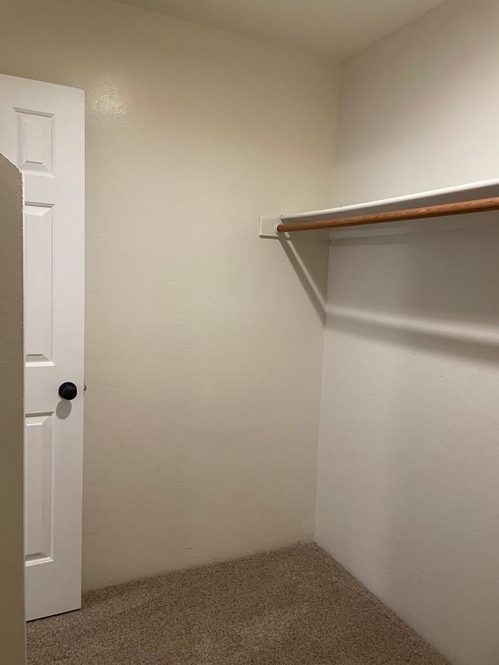 Glenn St Casitas - Photo 5 of 10