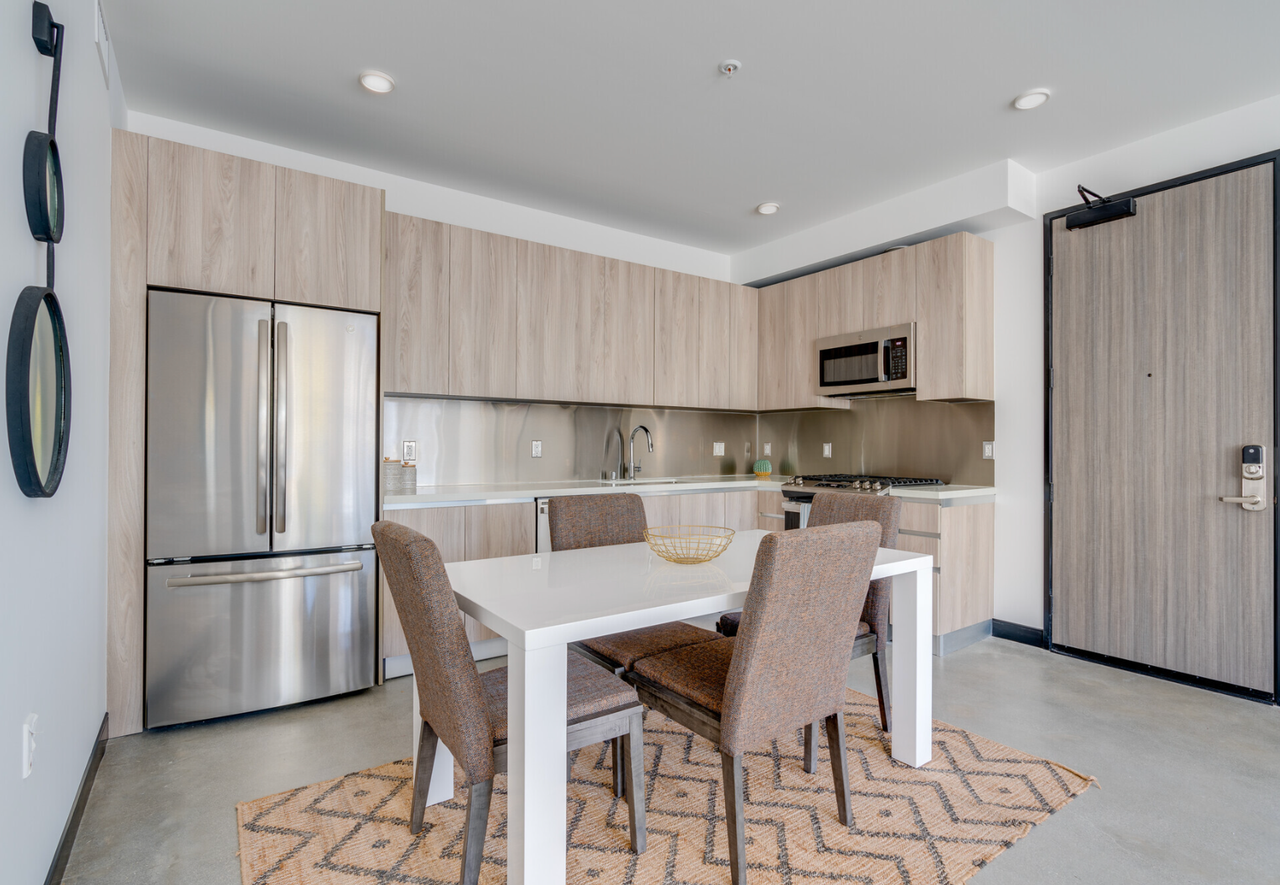 Village House Valley Village - Photo 7 of 29