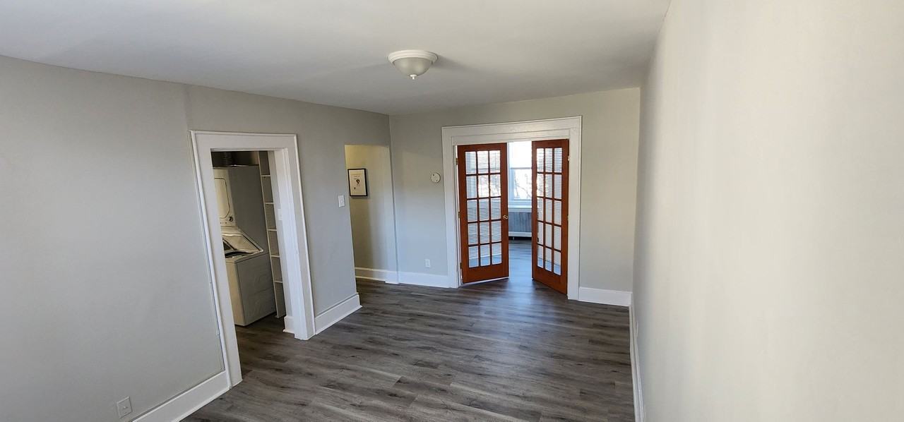 123 Walnut St - Photo 2 of 8