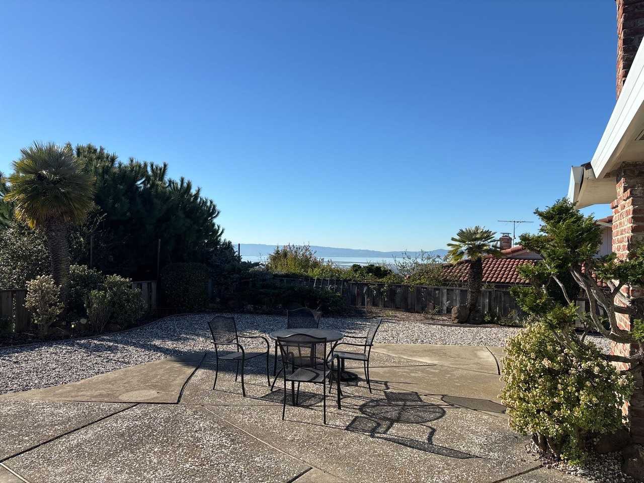 3619 Oakes Dr - Photo 6 of 25