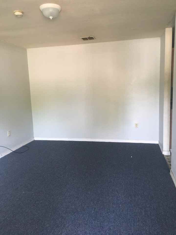 1710 Stewart Ln - Photo 2 of 9