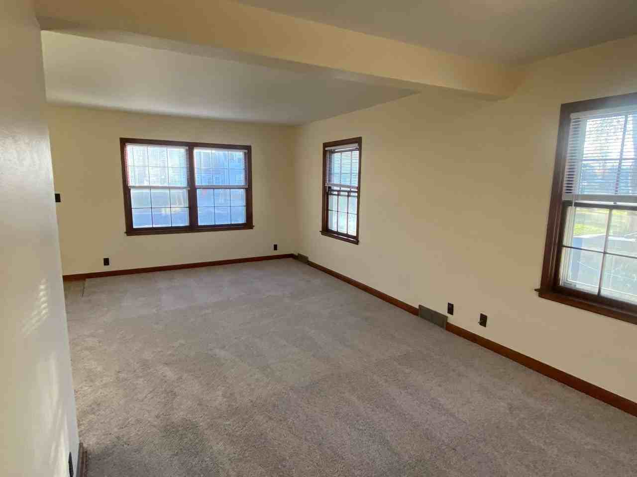 1309 Harding Ave - Photo 6 of 23