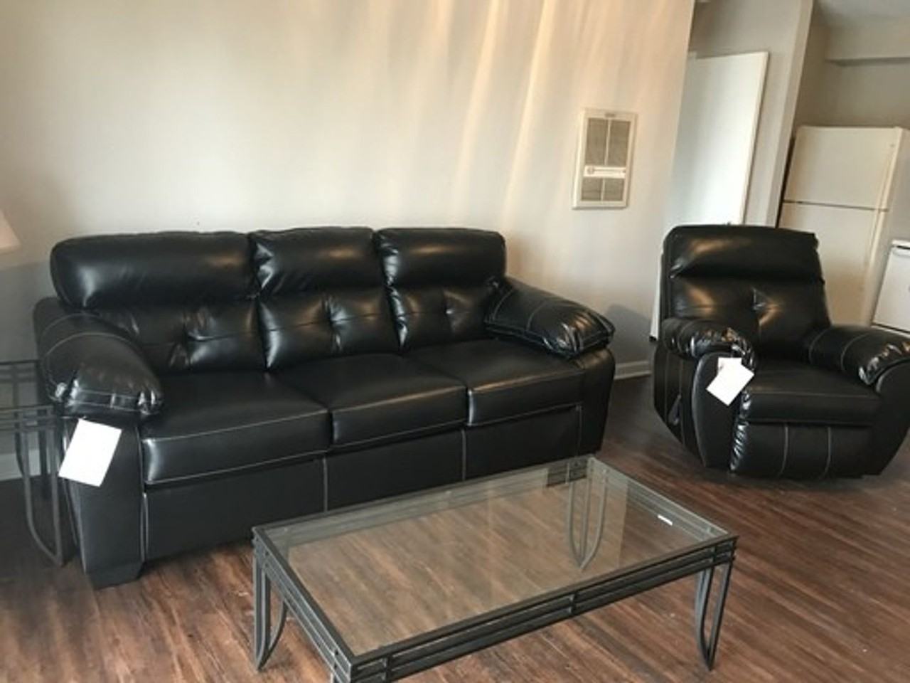 210 Marion St - Photo 4 of 8