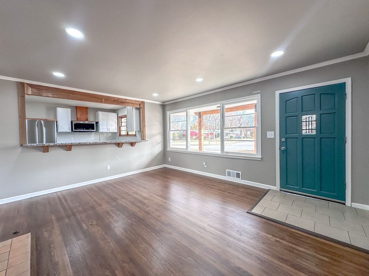 4004 S Toledo Ave - Photo 4 of 31