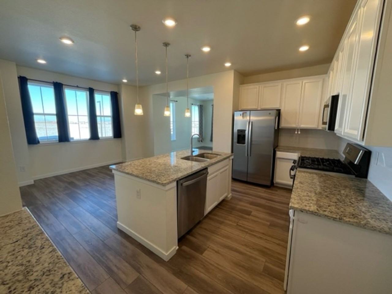 1547 Quest Aly - Photo 5 of 23