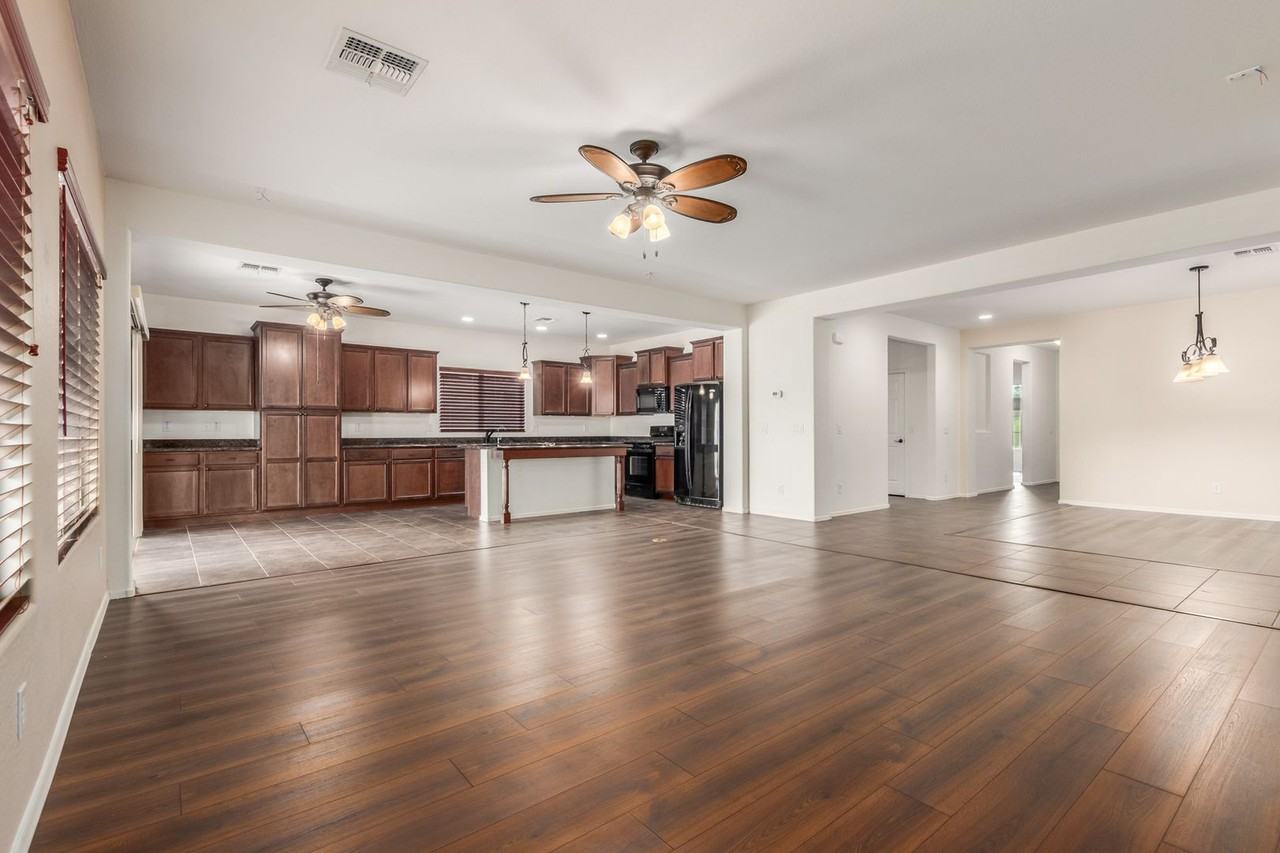 5117 N 193rd Dr - Photo 2 of 23