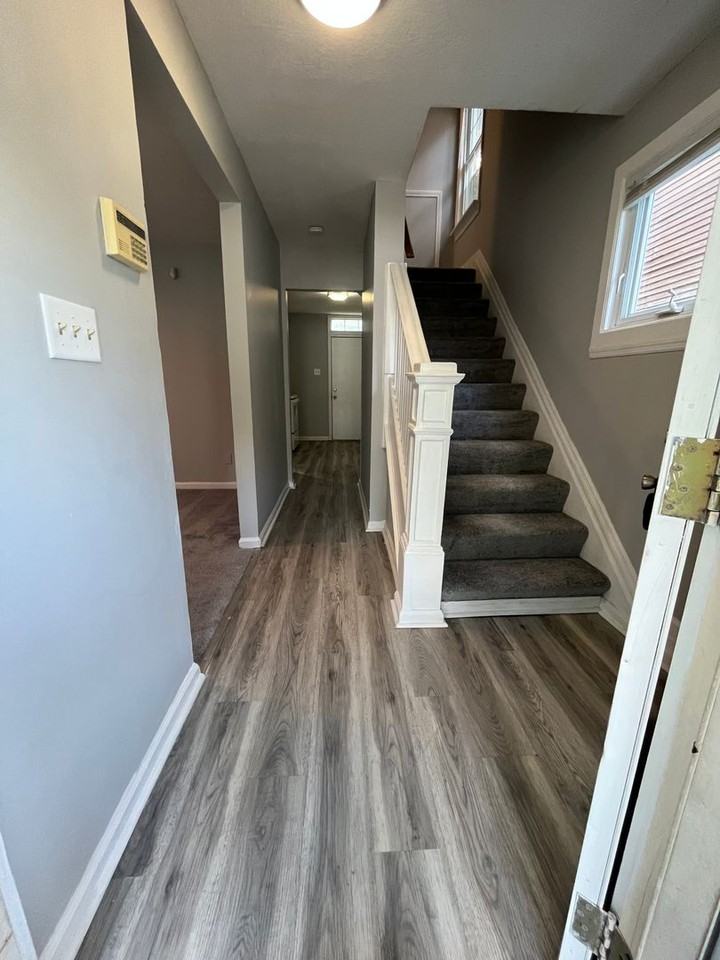 635 Seymour Ave - Photo 3 of 16