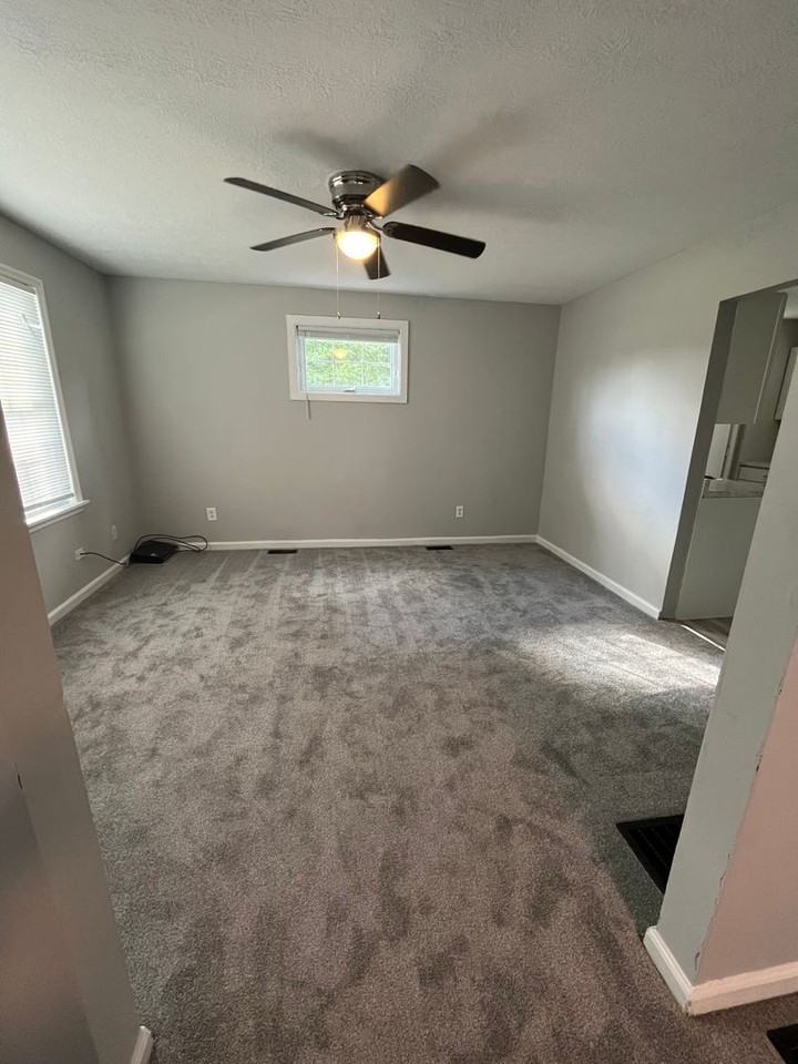 635 Seymour Ave - Photo 5 of 16