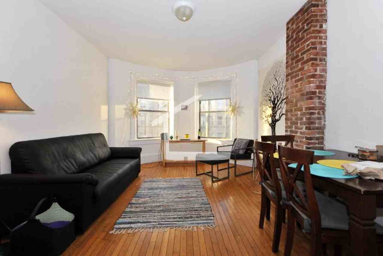 878 Huntington Ave - Photo 3 of 8