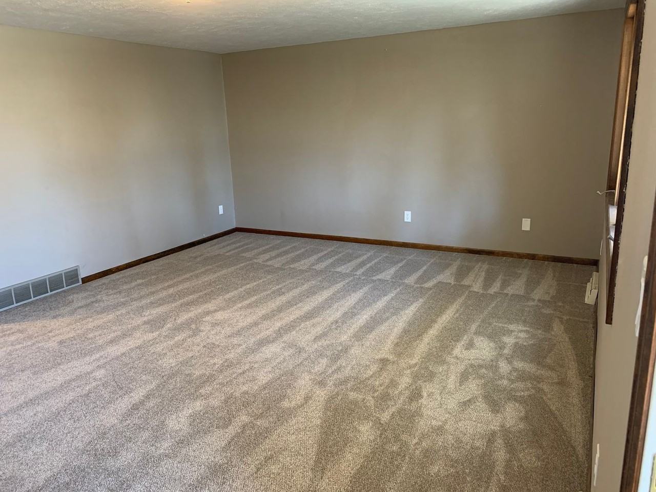 3417 N Franklin Ave - Photo 5 of 34