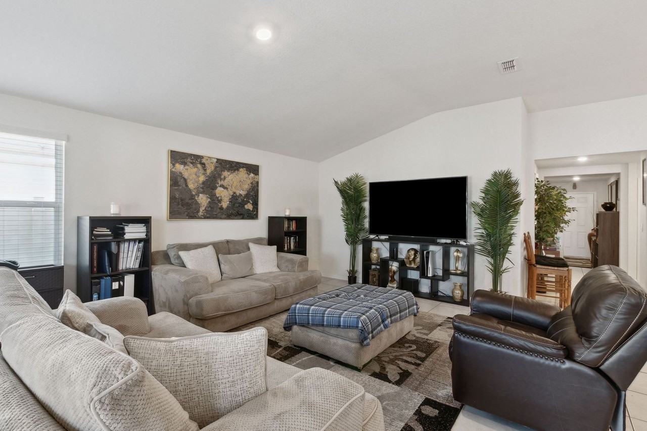 75025 Trestle Ct - Photo 3 of 24