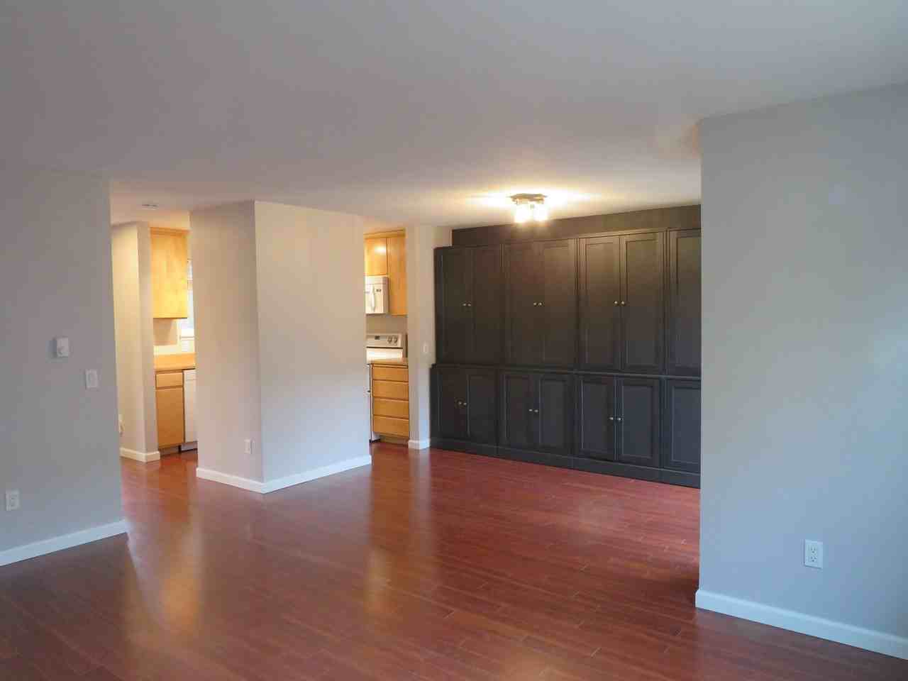 10037 Ne 138th Pl #D8 - Photo 7 of 29