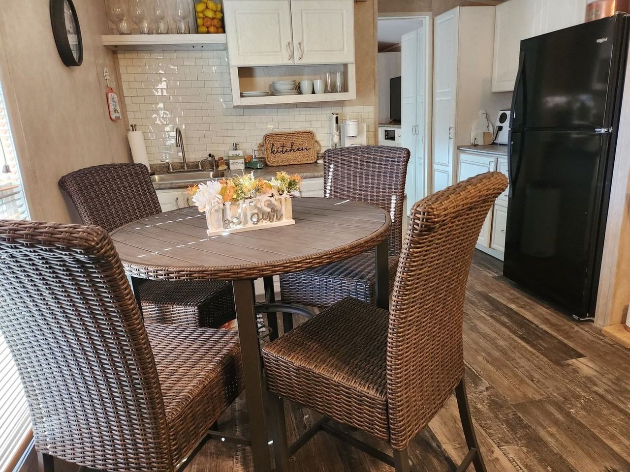 5714 S Gordon Rd - Photo 3 of 11