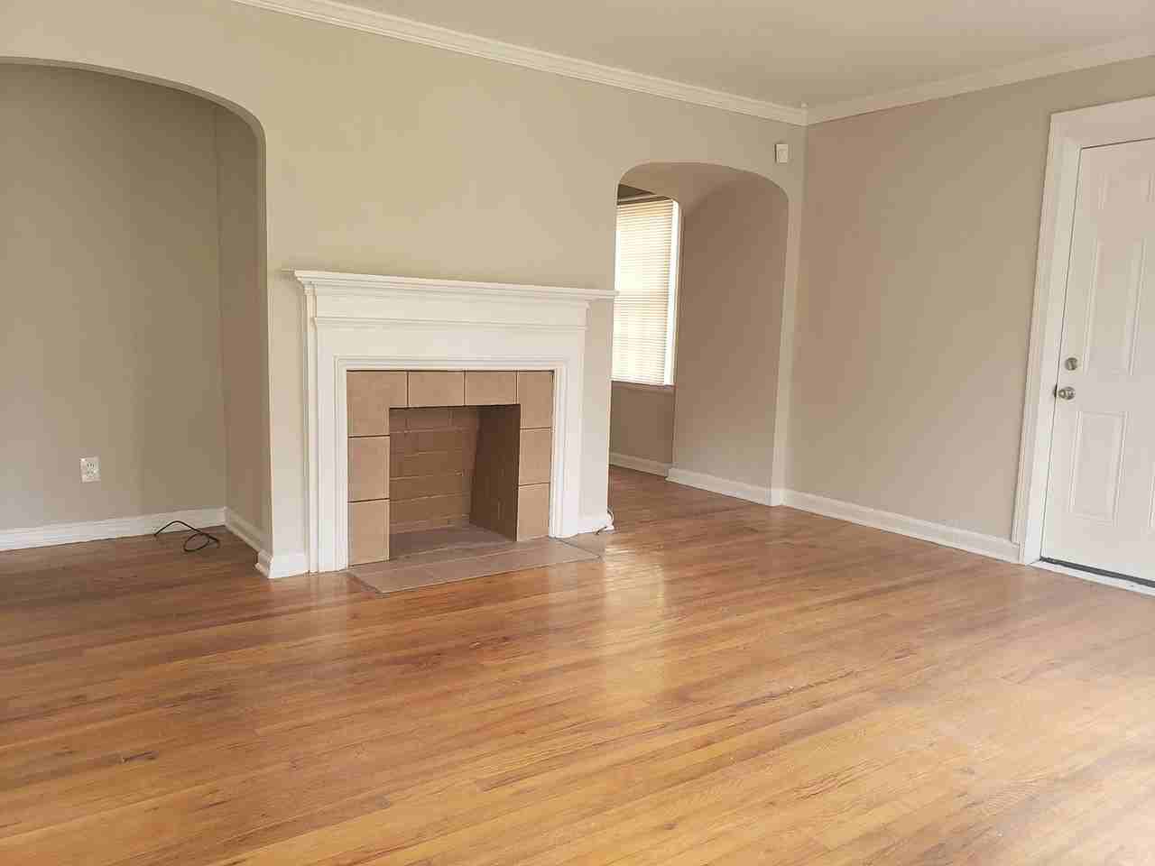 1799 S Gordon St Sw - Photo 4 of 17