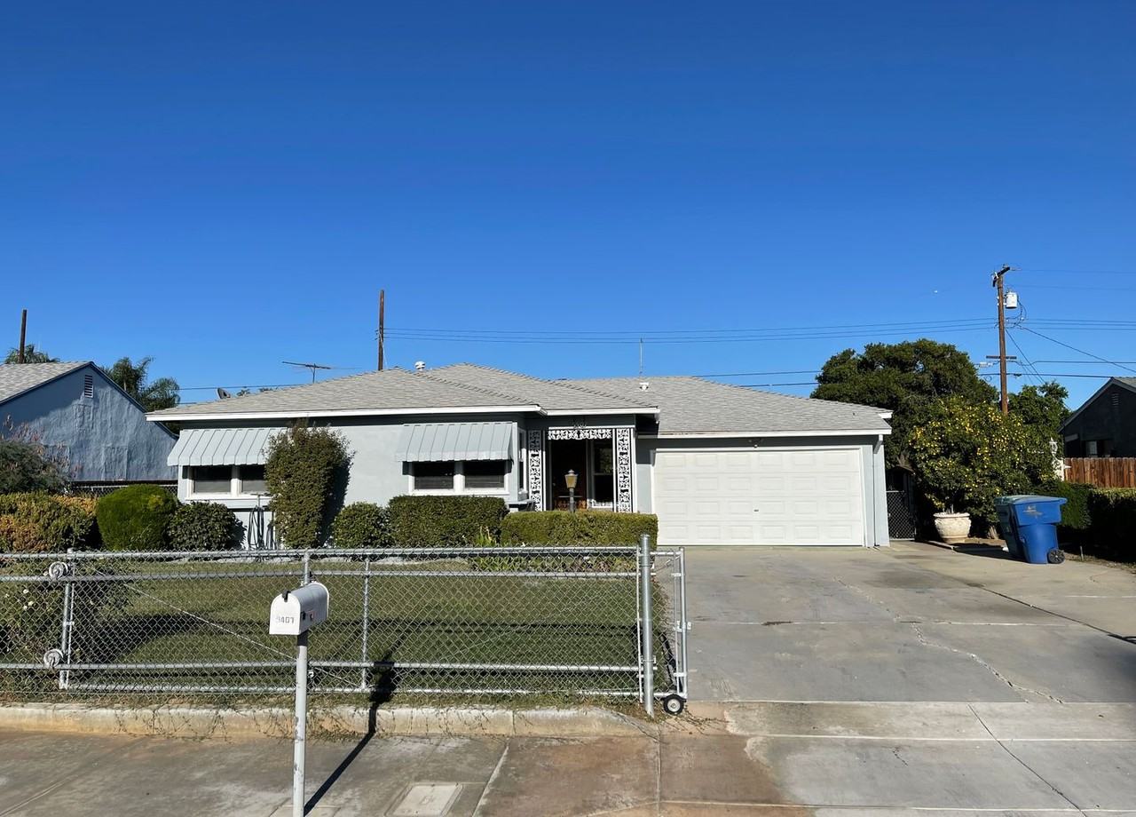 5407 Ivanhoe Ave - Photo 3 of 23