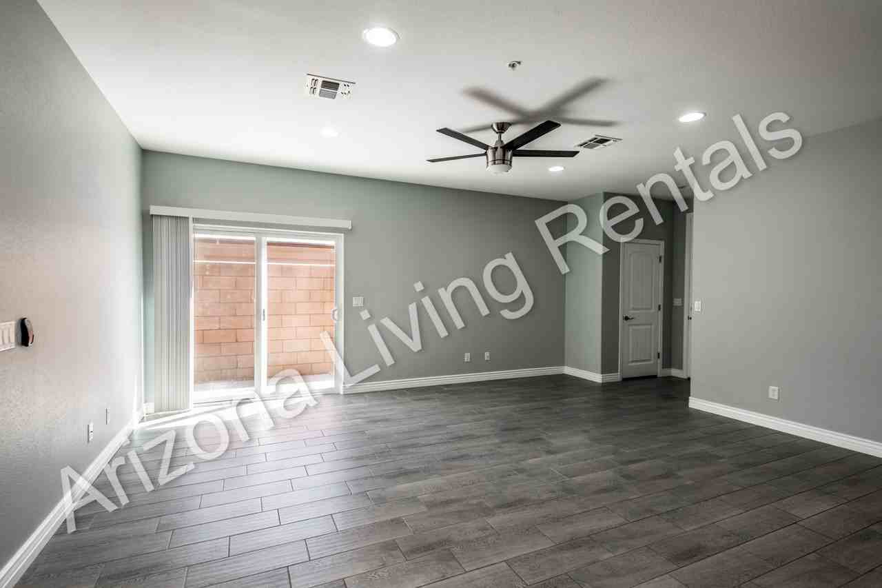 733 Pala Mesa Dr - Photo 5 of 28