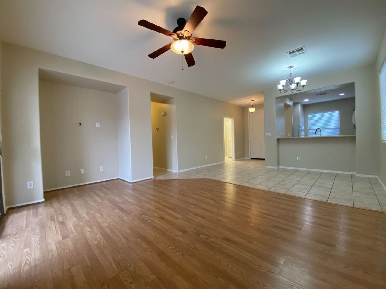 2545 W Warren Dr - Photo 6 of 20