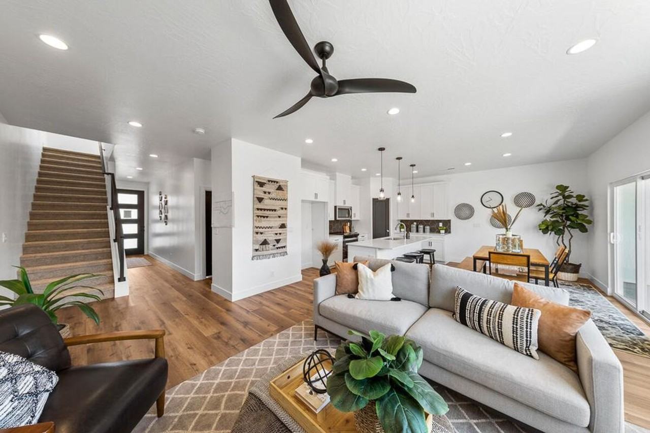 762 E Desert Cactus Dr - Photo 5 of 29