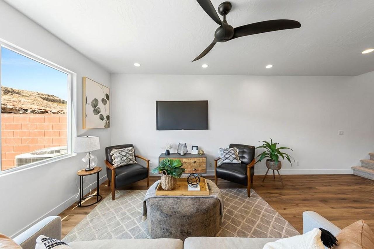 762 E Desert Cactus Dr - Photo 6 of 29