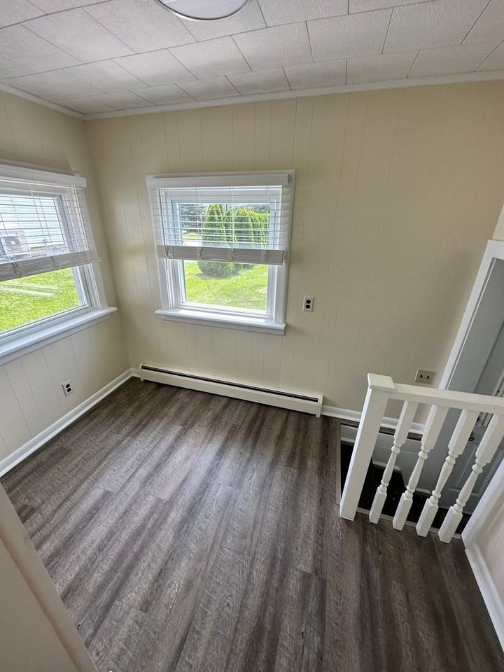 1413 E Caracas Ave - Photo 4 of 14