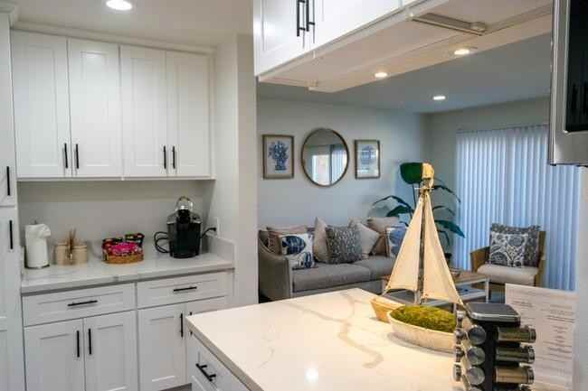 21661 Brookhurst St - Photo 4 of 23