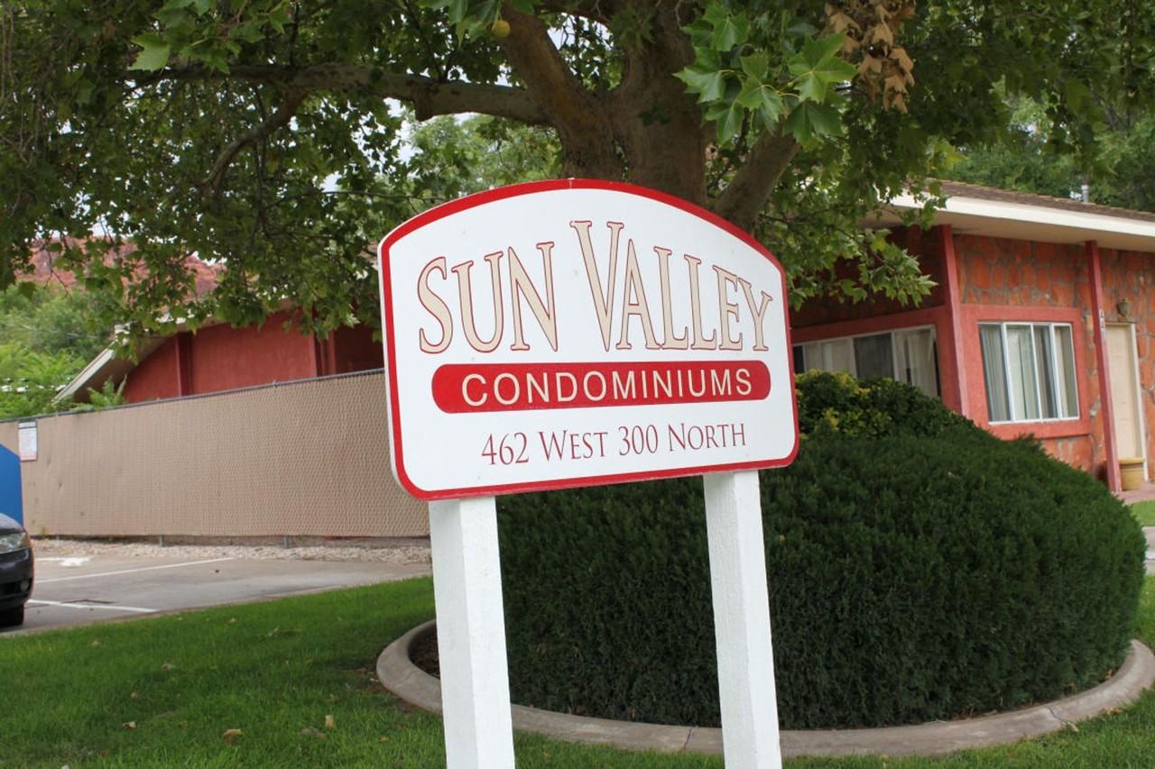 462 W 300 N #1 - Photo 4 of 28