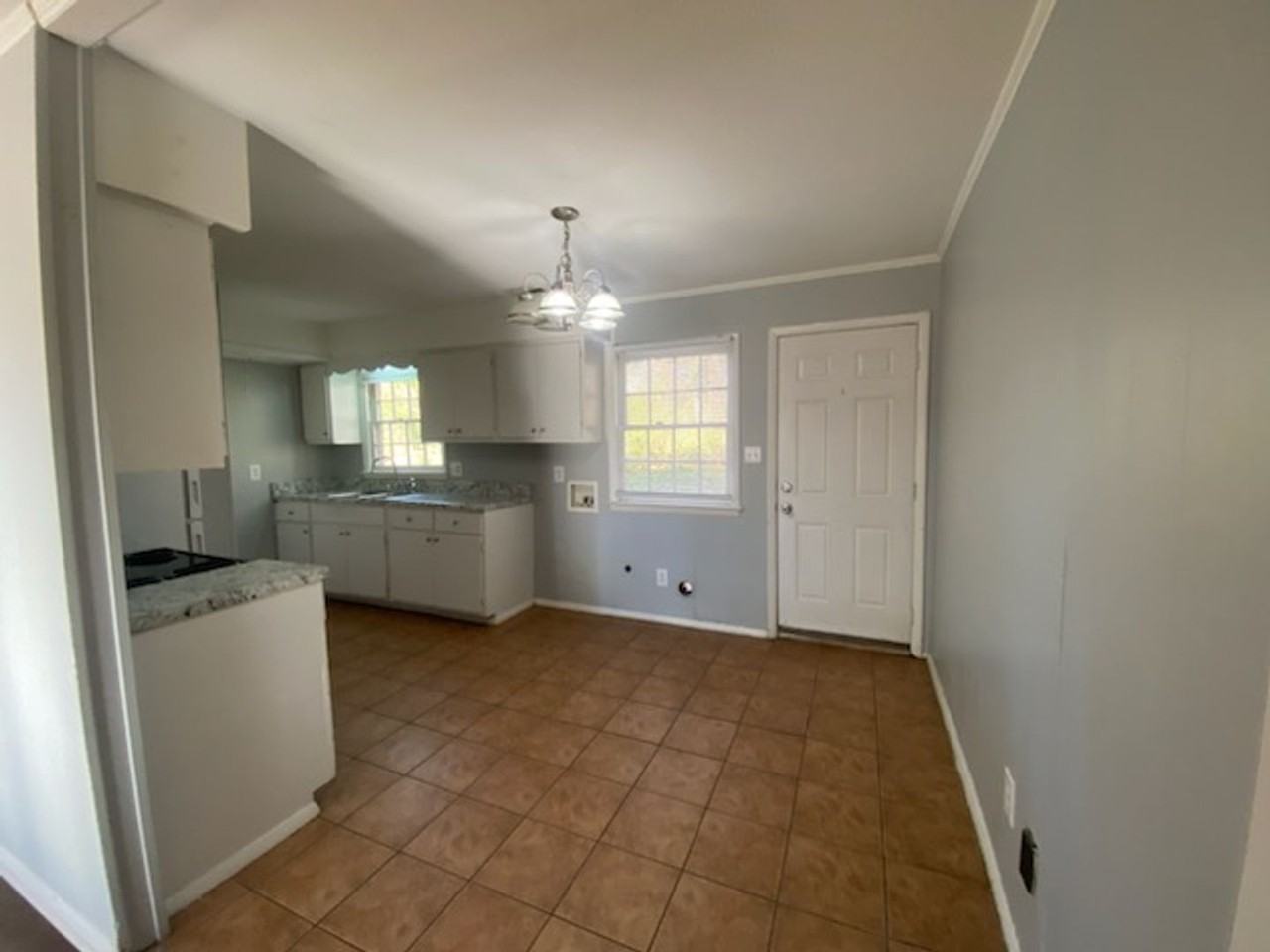 4206 S Dowfield Dr - Photo 4 of 9