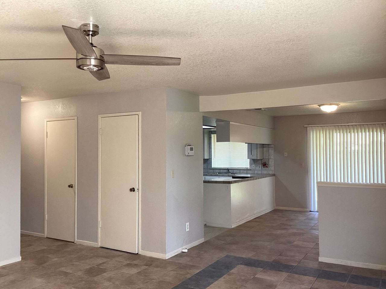 3325 E Pine Ave - Photo 6 of 17