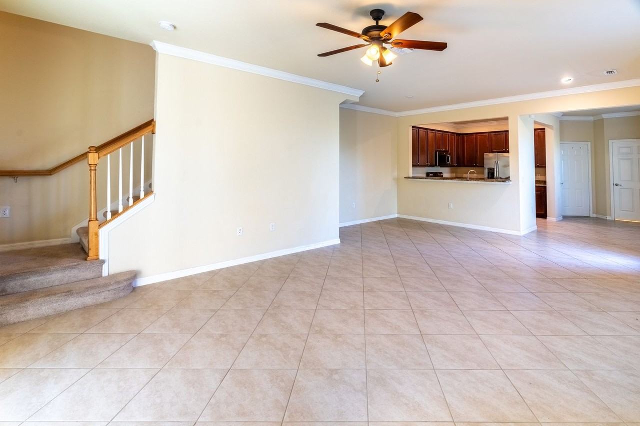 10274 Via Colomba Cir - Photo 5 of 29